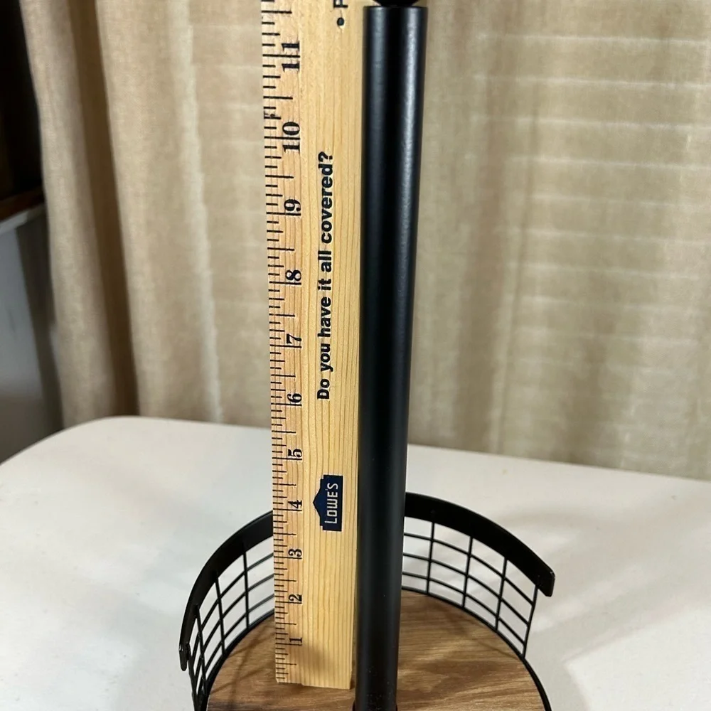 BLACK paper towel holder
